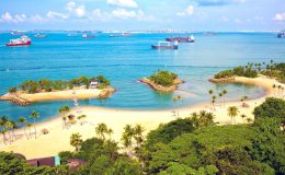 Bãi biển Sentosa thơ mộng với biển xanh, cát vàng